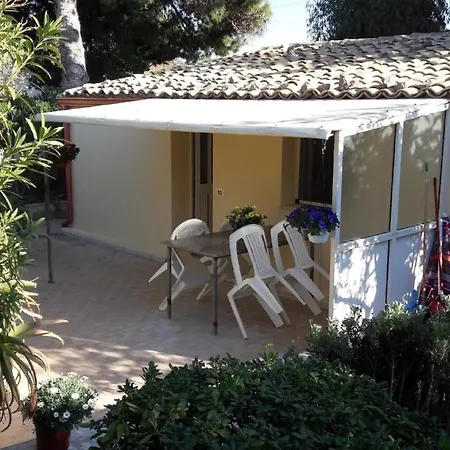 Kleines Ruhiges Ferienhaus Direkt Am Meer Ferienhaus Marina di Modica