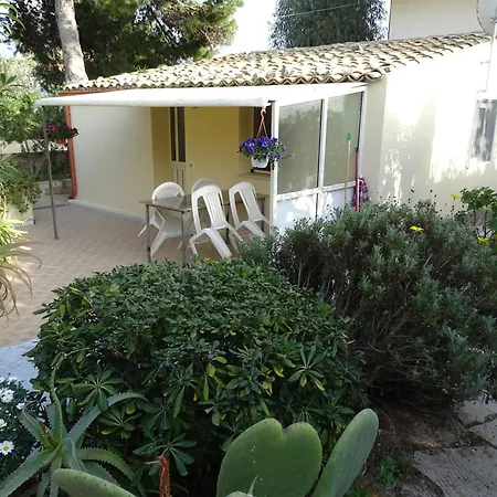 Kleines Ruhiges Ferienhaus Direkt Am Meer *
